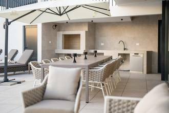 Thumbnail von Villa di lusso moderna con piscina e vista mare