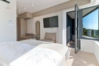 Thumbnail von Villa di lusso moderna con piscina e vista mare