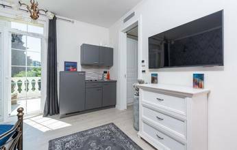 Thumbnail von Исключительная вилла с бассейном в отличном месте