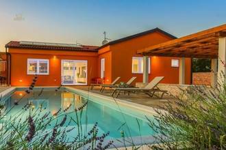 Thumbnail von Schönes Einfamilienhaus mit Pool in ruhiger Lage Istriens