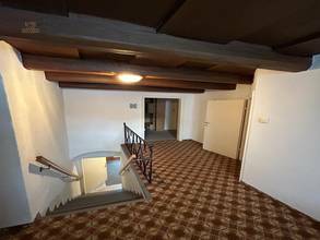 Thumbnail von Tarihi öneme sahip ev, potansiyel ve tarım amaçlı arazi (teklif verme süreci)