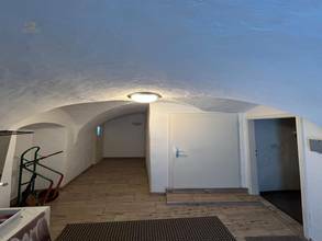 Thumbnail von Tarihi öneme sahip ev, potansiyel ve tarım amaçlı arazi (teklif verme süreci)