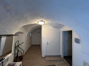 Thumbnail von Tarihi öneme sahip ev, potansiyel ve tarım amaçlı arazi (teklif verme süreci)