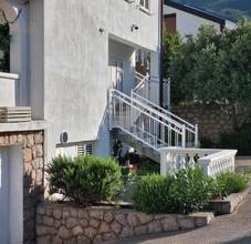 Thumbnail von Hochwertiges Appartementhaus mit traumhaften Meerblick, Region Karlobag