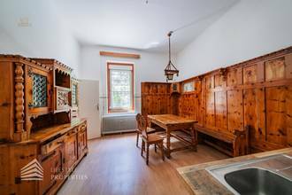 Thumbnail von Historische Villa mit Studie für Ausbauprojekt in Grinzinger Bestlage