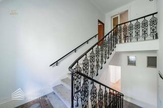 Thumbnail von Historische Villa mit Studie für Ausbauprojekt in Grinzinger Bestlage