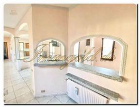 Thumbnail von Immogold räumiges Einfamilienhaus in ruhiger und sonniger Lage zum renovieren