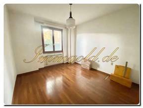 Thumbnail von Immogold räumiges Einfamilienhaus in ruhiger und sonniger Lage zum renovieren