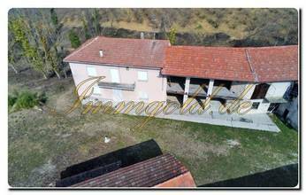 Thumbnail von Kompletter Weiler mit mehreren Bauwerken in ruhiger Lage