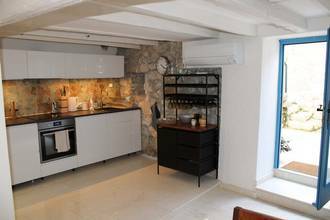 Thumbnail von Traditionelles Steinhaus mit Meerblick