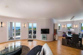 Thumbnail von Villa mit Einliegerwohnung, Pool und schönem Meerblick