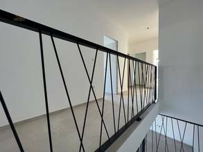 Thumbnail von Moderne Villa mit Swimmingpool und Meerblick