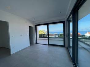 Thumbnail von Moderne Villa mit Swimmingpool und Meerblick