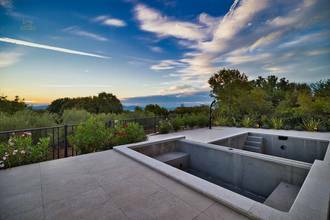 Thumbnail von Mediterrane Neubau-Villa mit Swimmingpool und Meerblick