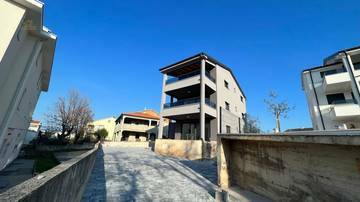 Thumbnail von Neue Wohnung mit Meerblick