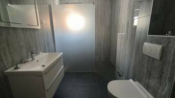 Thumbnail von Modernes Penthouse mit großer Terrasse und Meerblick