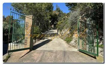 Thumbnail von Aparte Neubau-Villa mit Meerblick und Grundstück.