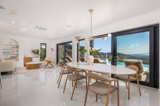 Thumbnail von Высококачественная дизайнерская вилла с панорамным видом на море, регион Hreljin