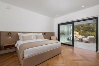 Thumbnail von Высококачественная дизайнерская вилла с панорамным видом на море, регион Hreljin