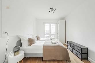 Thumbnail von Volledig gerenoveerd huis met 4 eenheden en onafgewerkte zolder, nabij Sternwartepark