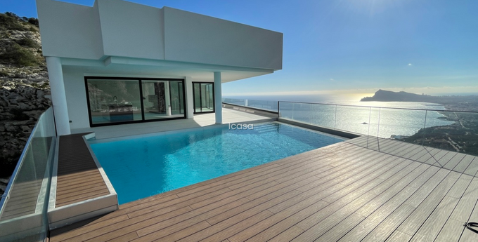 4 Bedroom Villa For Sale In Altea