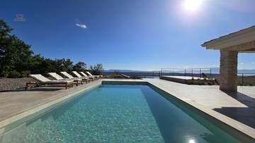 Thumbnail von Mediterrane Villa mit Swimmingpool und Meerblick