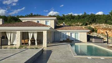 Thumbnail von Mediterrane Villa mit Swimmingpool und Meerblick