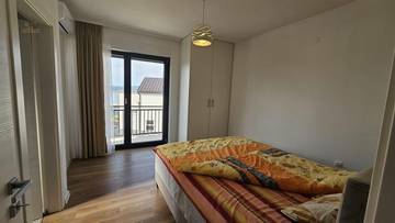 Thumbnail von Moderne Villa mit Pool und Meerblick