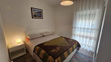 Thumbnail von Modernes Penthouse mit Dachterrasse und Whirlpool