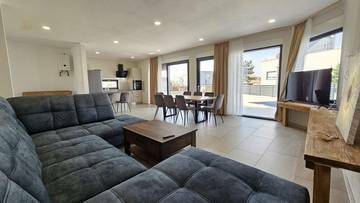 Thumbnail von Großzügige und moderne Villa mit Pool in Crikvenica