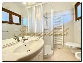 Thumbnail von Immogold, aparte Eckwohnung, drei Zimmer, mit drei Terrassen