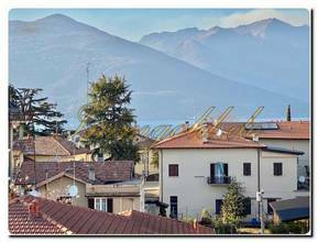 Thumbnail von Immogold aparte drei Zimmer Wohnung, Garten mitten im Zentrum Luino
