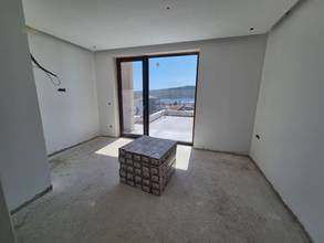 Thumbnail von Luxuriöses Penthouse mit Swimmingpool und Meerblick