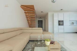 Thumbnail von Luxuriöse Doppelhaushälfte mit Swimmingpool und Panorama-Meerblick