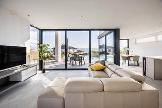 Thumbnail von Region Krk, Insel Krk: Moderne Neubau-Villa mit Pool