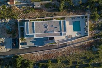 Thumbnail von Villa di lusso moderna con piscina e vista mare