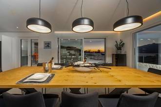 Thumbnail von Villa di lusso moderna con piscina e vista mare