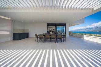 Thumbnail von Villa di lusso moderna con piscina e vista mare