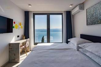 Thumbnail von Nowoczesna willa z basenem i pięknym widokiem na morze