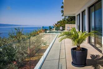 Thumbnail von Nowoczesna willa z basenem i pięknym widokiem na morze