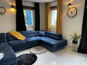 Thumbnail von Mediterrane Villa in ruhiger Lage mit Blick auf das Meer