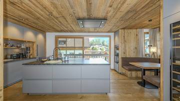 Thumbnail von Luxury apartment with pool in a prime central location