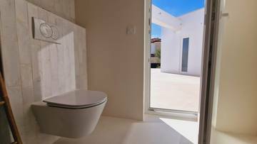 Thumbnail von Moderne Villa mit Pool in ruhiger Lage