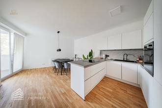 Thumbnail von Wunderschöne 3-Zimmerwohnung mit Loggia, Nähe Parkanlage Gaußplatz