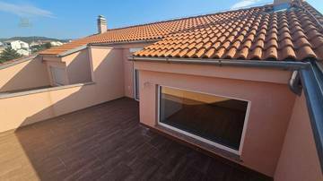 Thumbnail von Maisonettewohnung mit Dachterrasse und Panorama-Meerblick