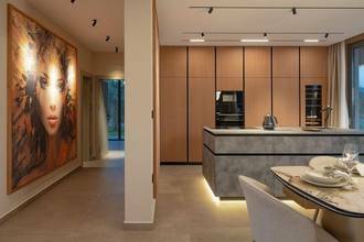 Thumbnail von Moderne Luxusvilla in ruhiger Lage mit Pool und Meerblick