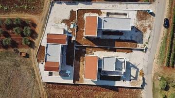 Thumbnail von Moderne Villa mit Swimmingpool und Meerblick