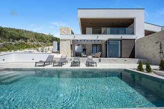 Thumbnail von Moderne Neubau-Villa mit Swimmingpool und Panorama-Meerblick, Region Trogir
