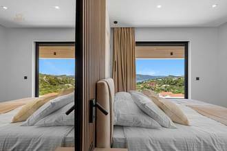 Thumbnail von Moderne Neubau-Villa mit Swimmingpool und Panorama-Meerblick, Region Trogir