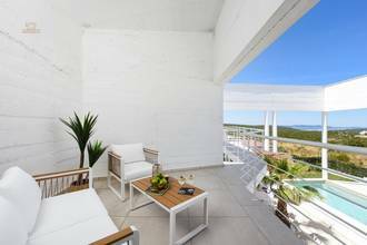 Thumbnail von Moderne Villa mit Swimmingpool und Meerblick, Region Sukosan